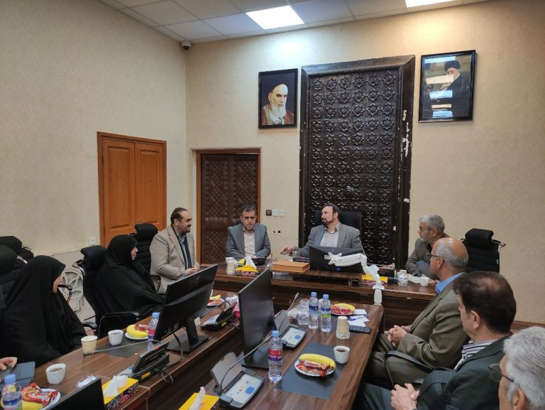 دیدار مشاور وزیر و مدیرکل آموزش و پرورش استان با شهردار کرمانشاه