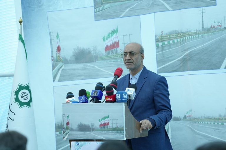 استاندار کرمانشاه گفت:کرمانشاه به عنوان مرکز غرب کشور باید برای مردم جذاب باشد