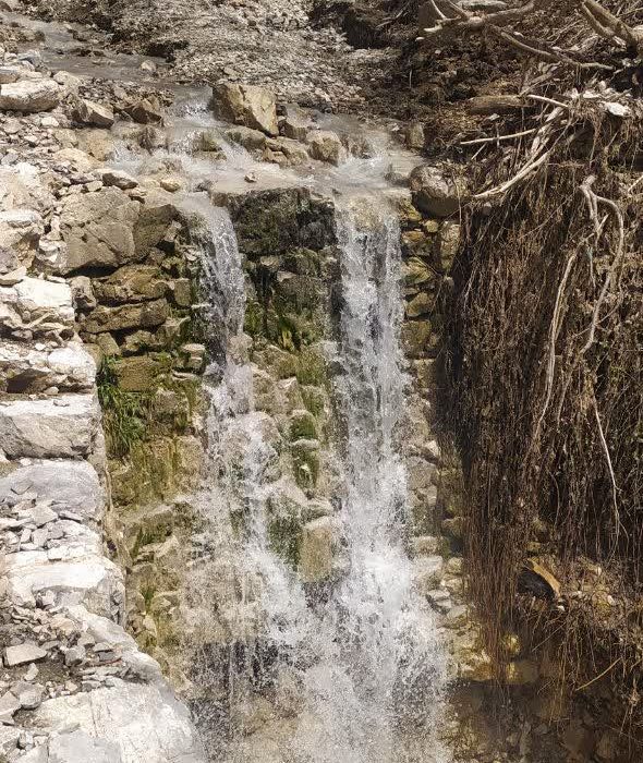 بازدید کارشناسان مرکز جهاد کشاورزی ماکوان از باغات و تأسیسات آبی دره سهور