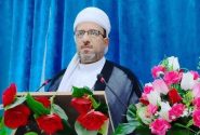 امام جمعه روانسر در بخشی از سخنان خود از کشاورزان و بهره برداران خواست از اتش زدن بقای محصولات کشاورزی خوداری کنند