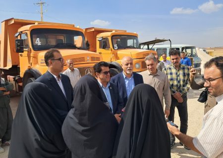 بازدید خبرنگاران از کارخانه آسفالت، دانه‌بندی شن و ماسه و بتن آماده فیروزآباد اسلام‌آبادغرب